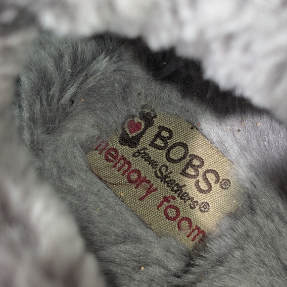 Bobs Slippers Womens Size 9 US Cartoon Dogs Grey Faux Fur Skechers Memory Foam - Picture 6 of 8